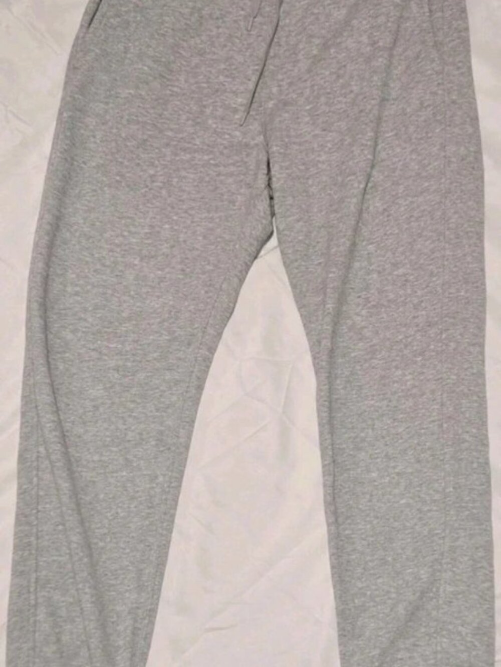 UNIQLO Men's Jogger Pants Gray 88% Cotton 12% Polyester Tapered Leg Pockets